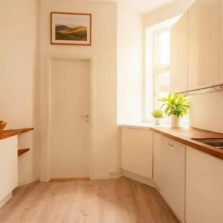 Leilighet Spacious 3 Bedroom In The Heart Of *